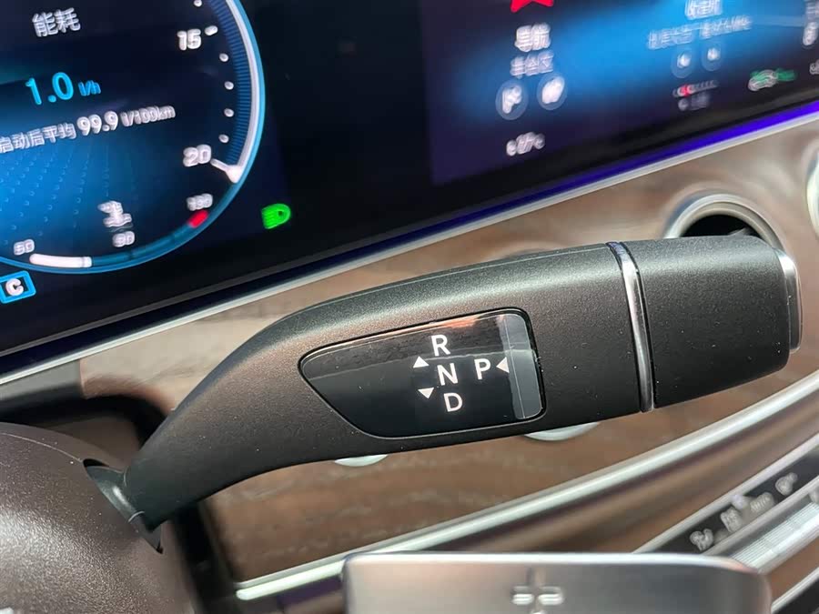 Mercedes-Benz E Class 2023 car image #18