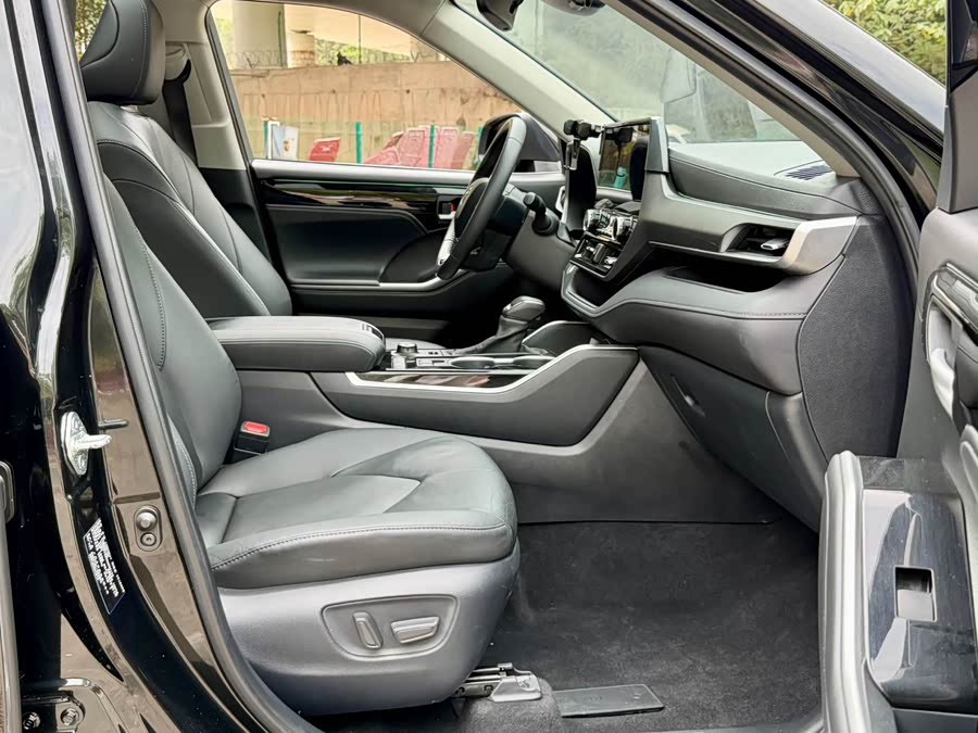 Toyota Highlander 2022 #18 Toyota Highlander 2022 car image #18