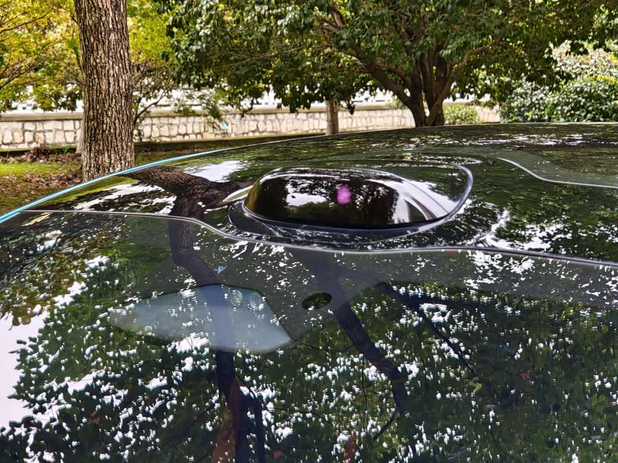 MI SU7 Ultra 2025 car image #18