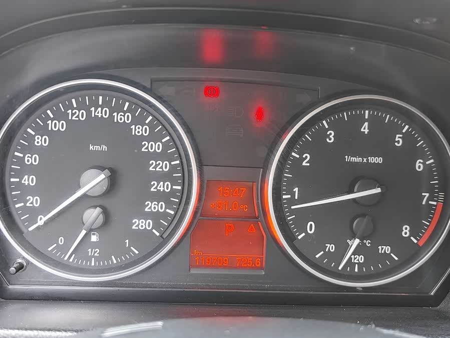 BMW 3 Series (Imported) 2011 صورة سيارة #18