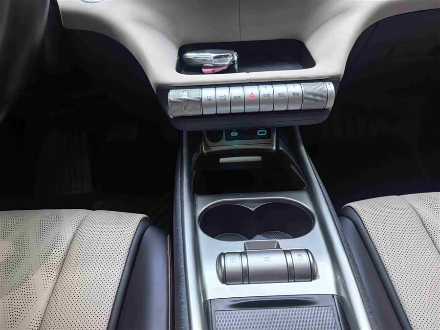 BYD Dolphin 2024 صورة سيارة #18