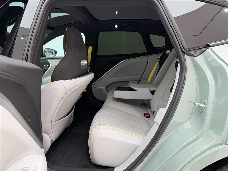 阿维塔 阿维塔11 2023 汽车图片 #18