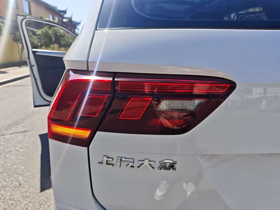 Volkswagen Tiguan L 2018 #18 Volkswagen Tiguan L 2018 car image #18