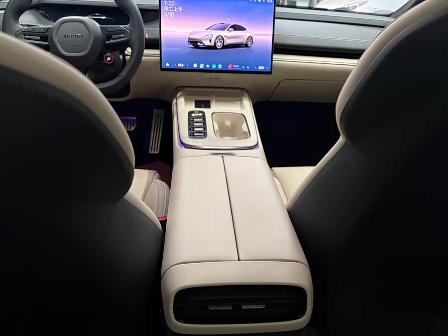 MI SU7 2025 immagine di auto #18