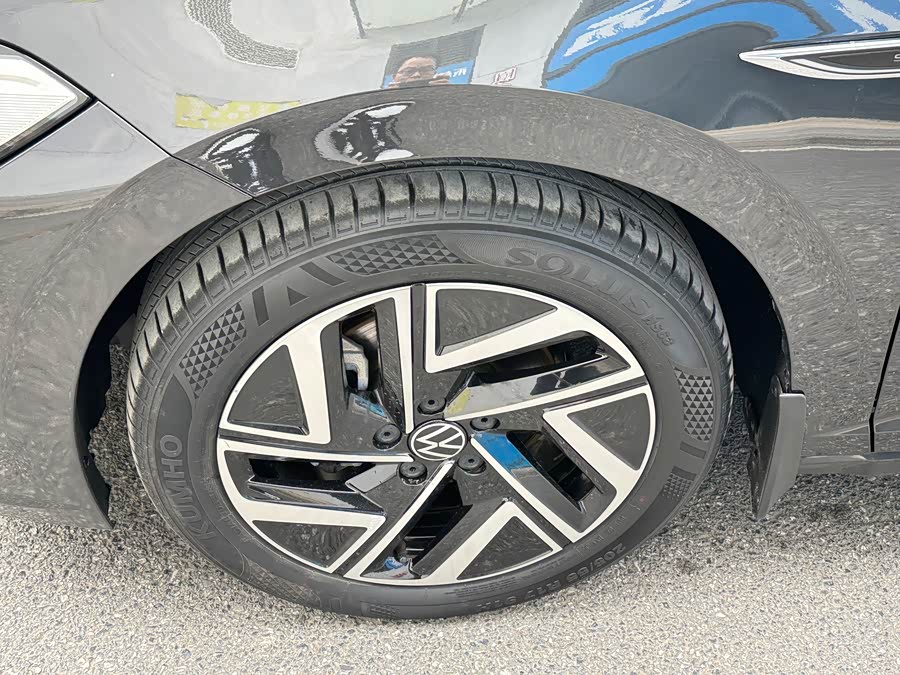 Volkswagen Sagitar 2023 car image #18