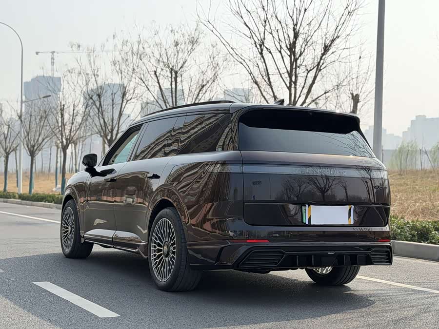 Lynk & Co 900 2025 #18 Lynk & Co 900 2025 car image #18
