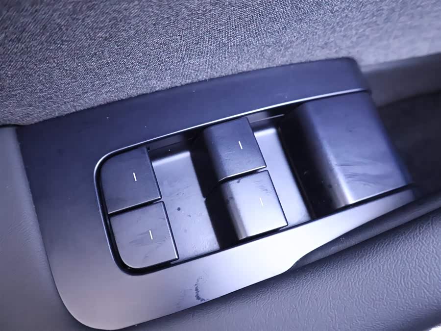 特斯拉 Model 3 2023 汽车图片 #18