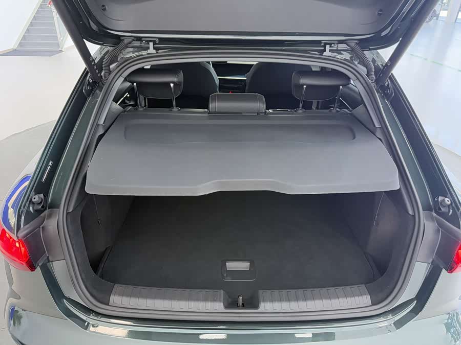 Audi A3 2023 car image #18