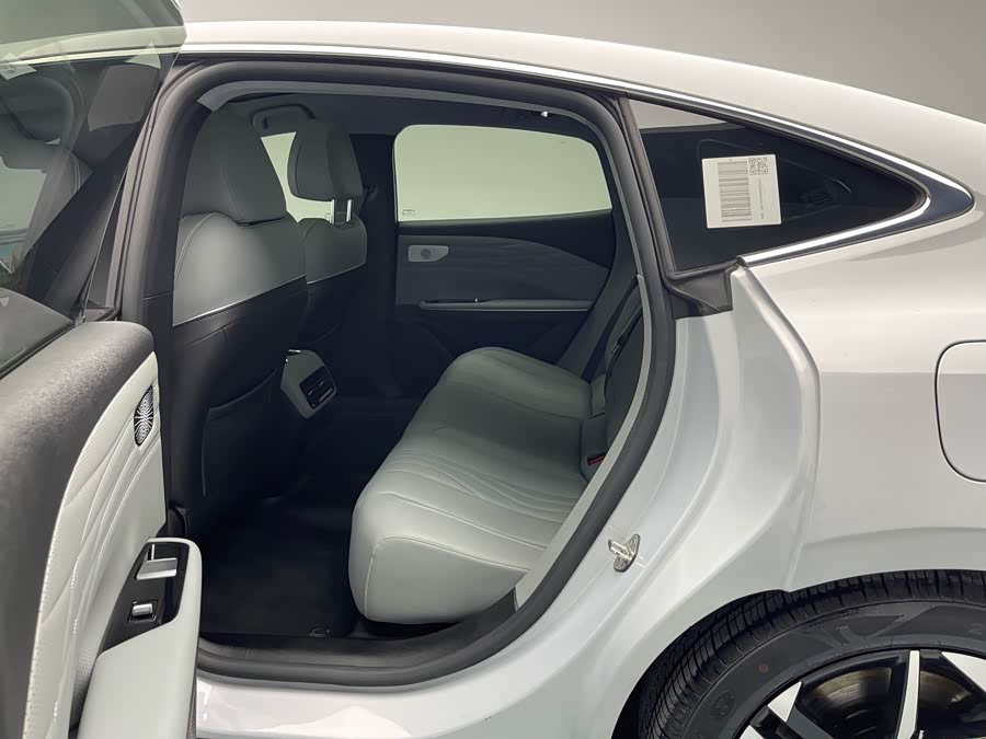 GEELY 2024 car image #18