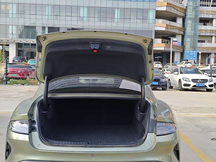 MI SU7 2025 car image #18