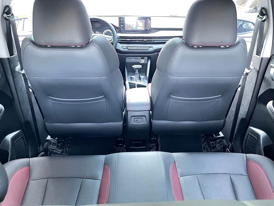GEELY 2021 #18 GEELY 2021 car image #18