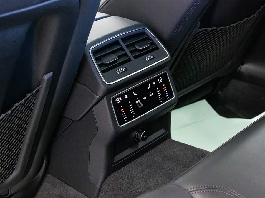 Audi A7 2023 изображение автомобиля #18