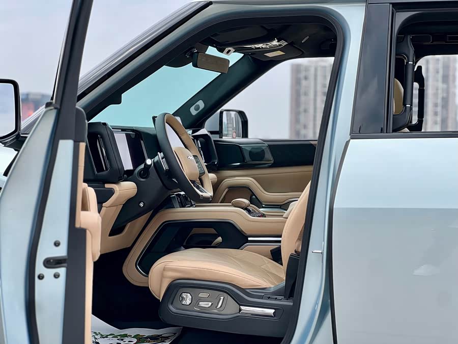 FangChengBao Leopard 8 2025 car image #18