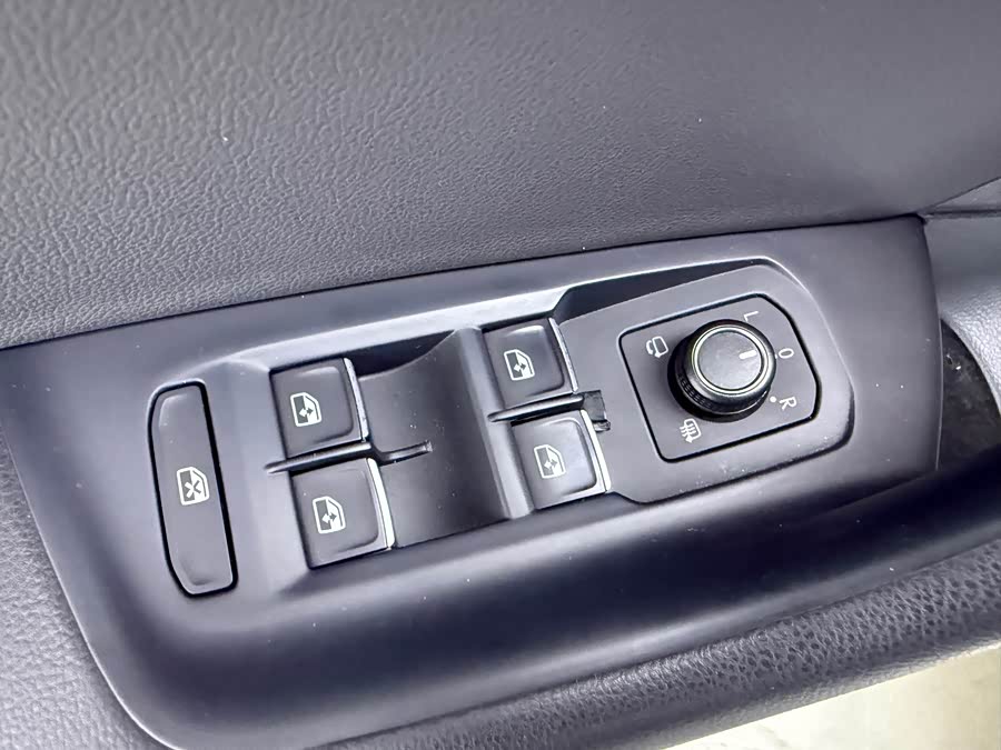 Volkswagen CC (FAW-Volkswagen) 2020 изображение автомобиля #18