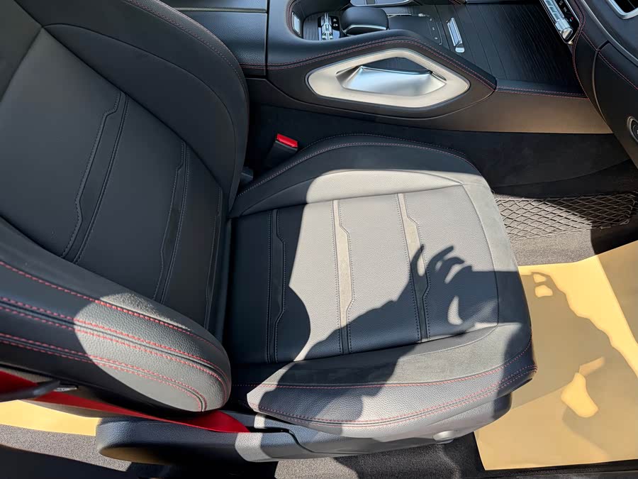 Mercedes-Benz GLE AMG 2022 immagine di auto #18