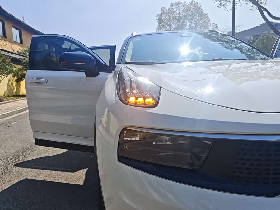 Lynk & Co 01 EM-P 2018 #18 Lynk & Co 01 EM-P 2018 car image #18