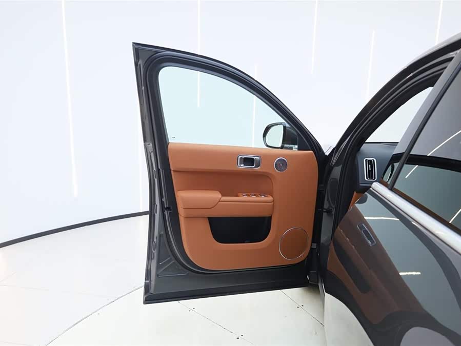 Li L7 2025 immagine di auto #18