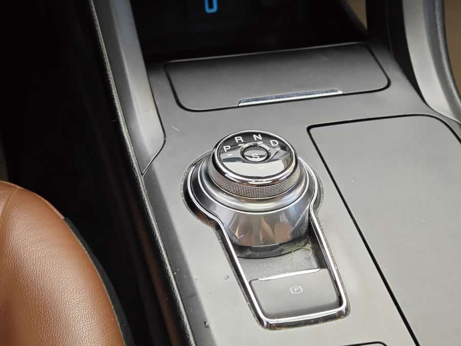 Ford Mondeo 2018 imagem de carro #18