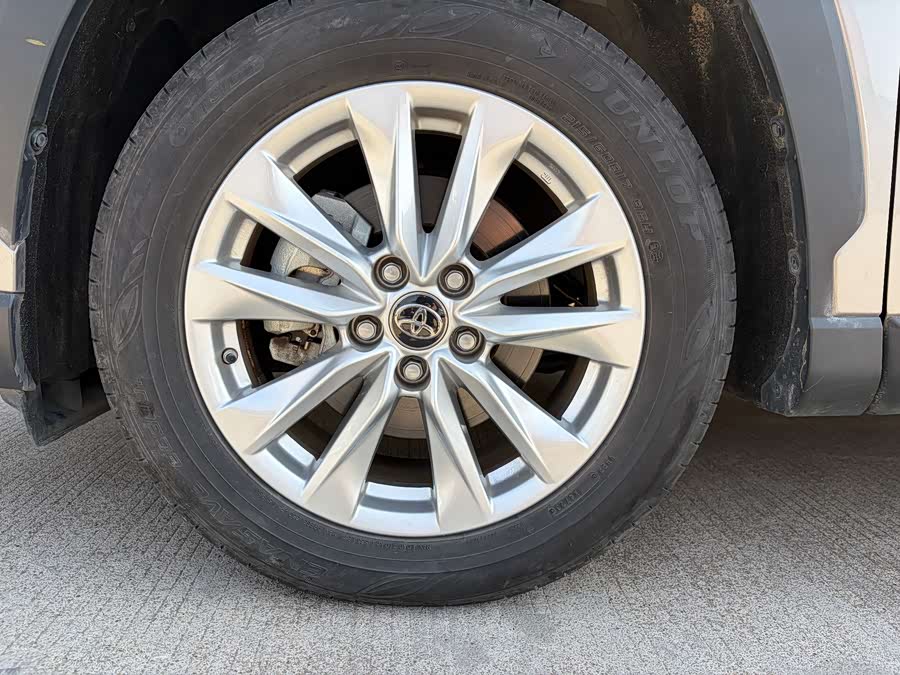 Toyota Corolla Cross 2023 immagine di auto #18