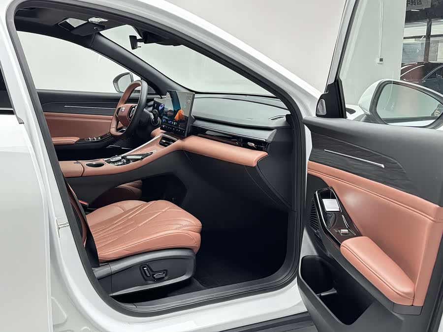 吉利汽车 银河L6 2025 汽车图片 #18