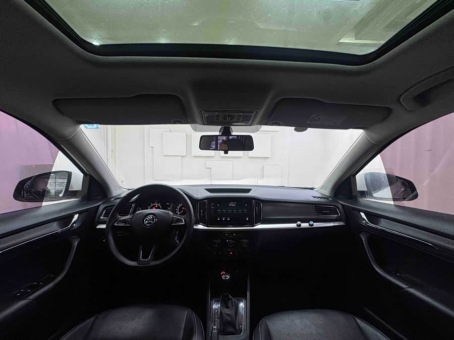 Skoda Kamiq 2021 imagem de carro #18