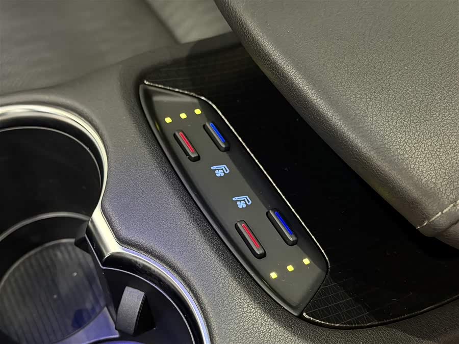 Toyota Venza 2022 car image #18