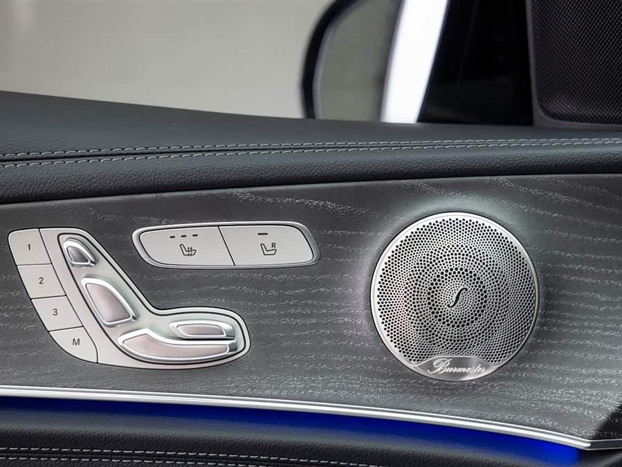 Mercedes-Benz E Class 2023 car image #18