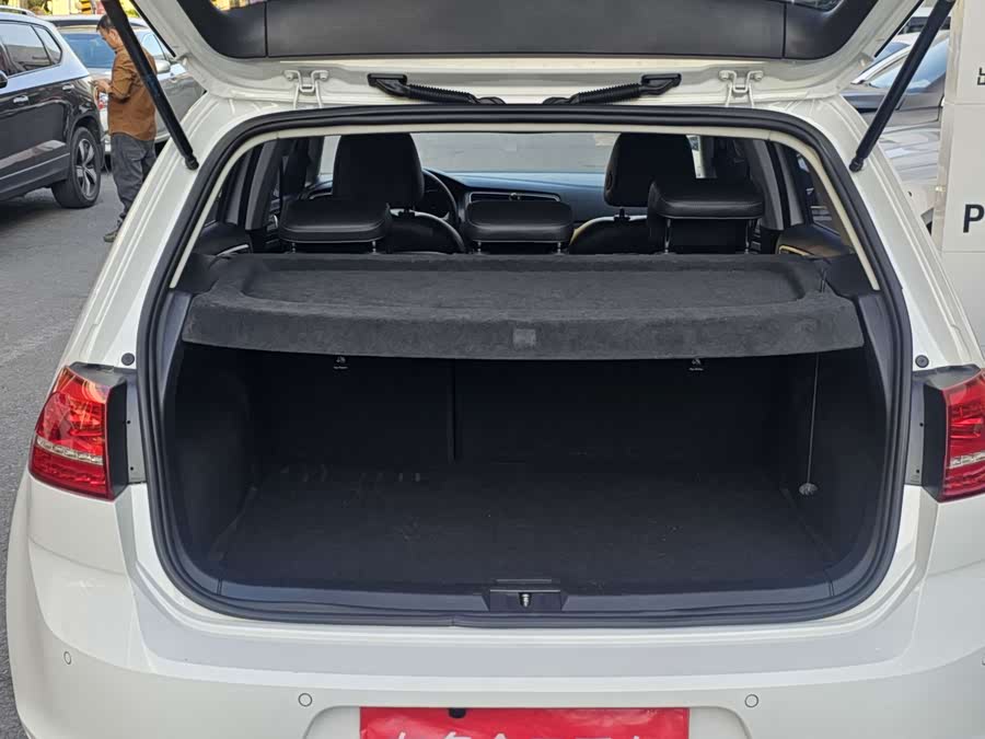 Volkswagen Golf 2016 car image #18