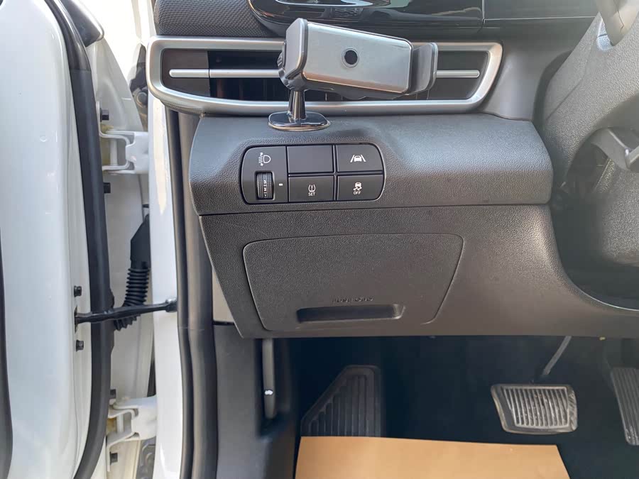 Hyundai Elantra 2022 car image #18