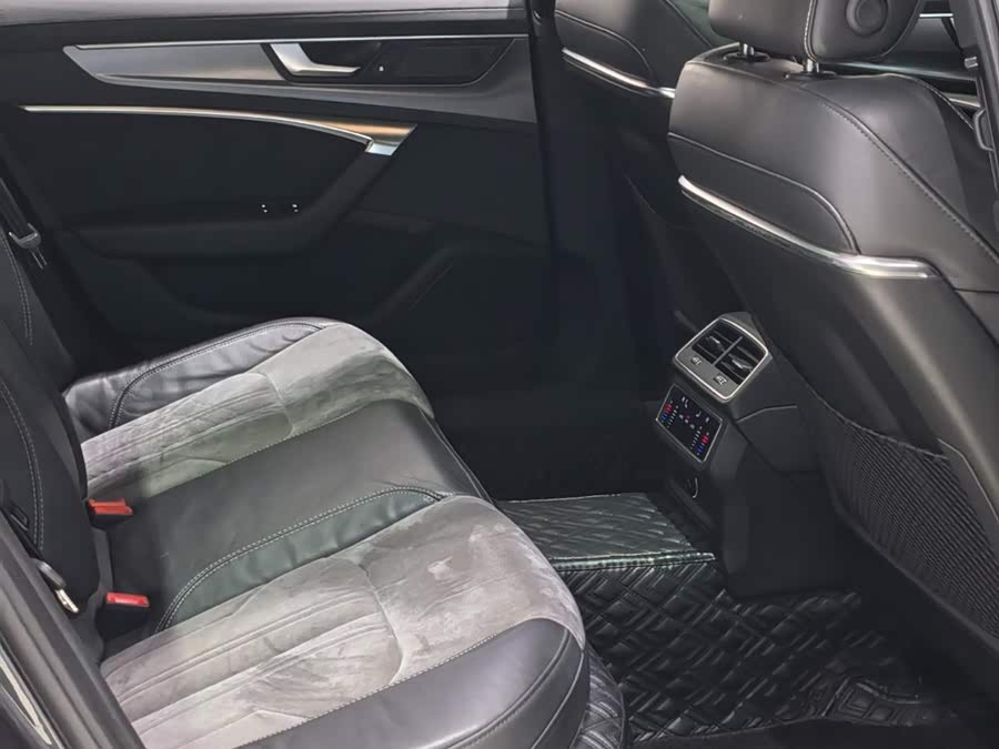 Audi A6L 2019 car image #18