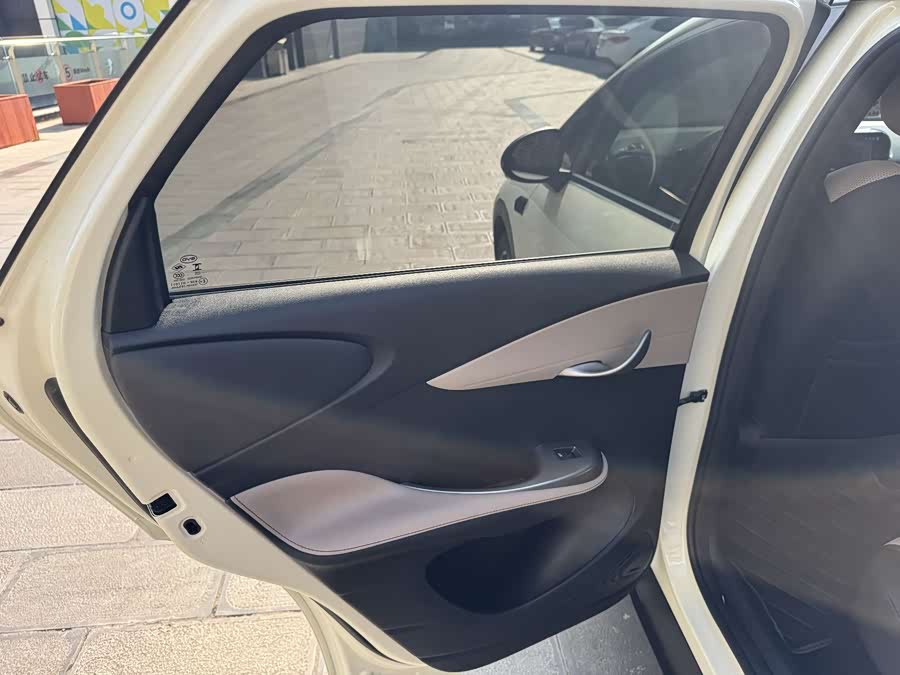 BYD Dolphin 2025 صورة سيارة #18