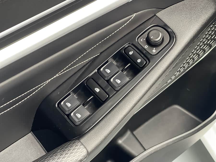 GEELY Emgrand 2022 car image #18