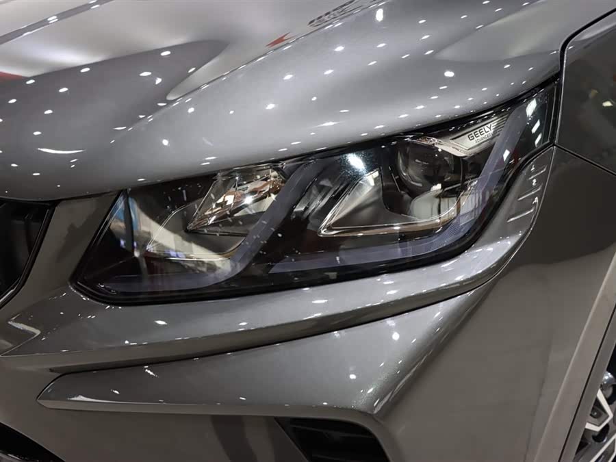 GEELY Coolray 2024 car image #18