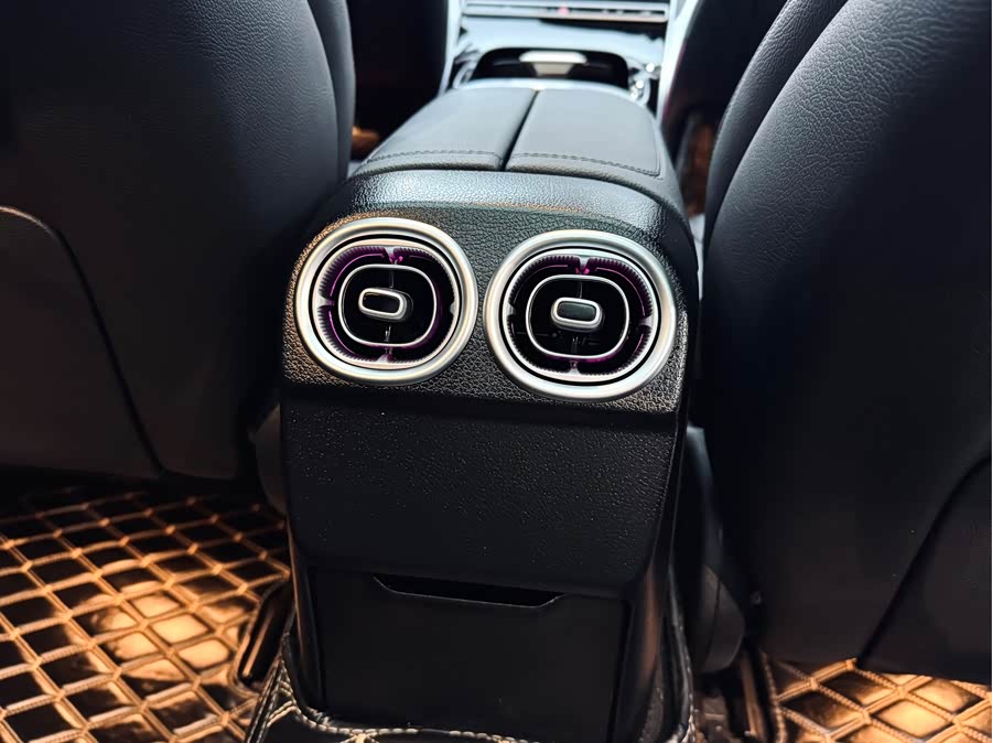 Mercedes-Benz C Class 2022 car image #18