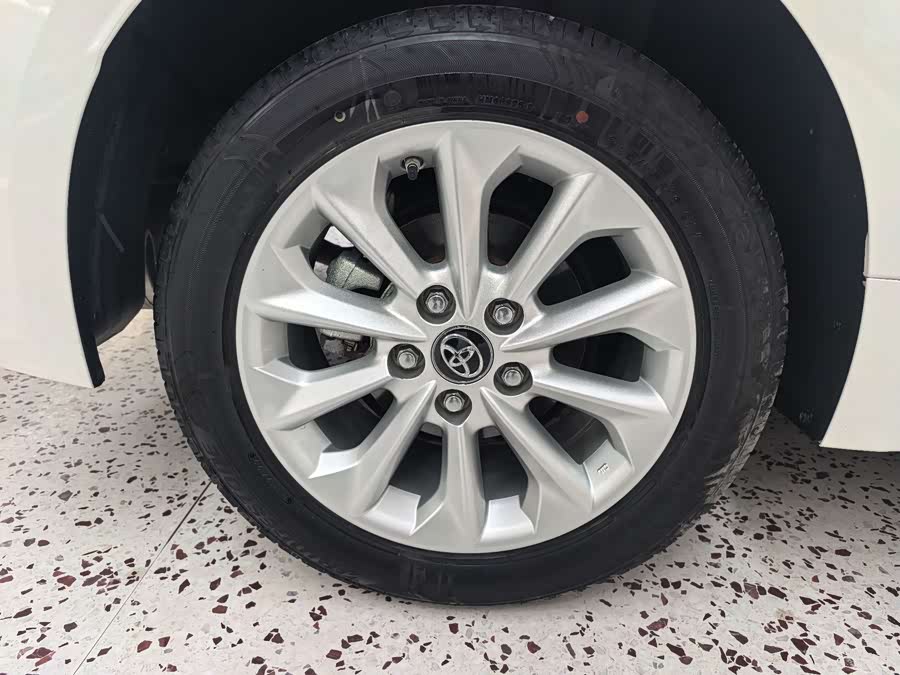 Toyota Corolla 2023 car image #18