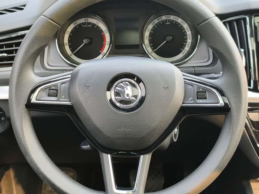 Skoda Kamiq 2020 صورة سيارة #18