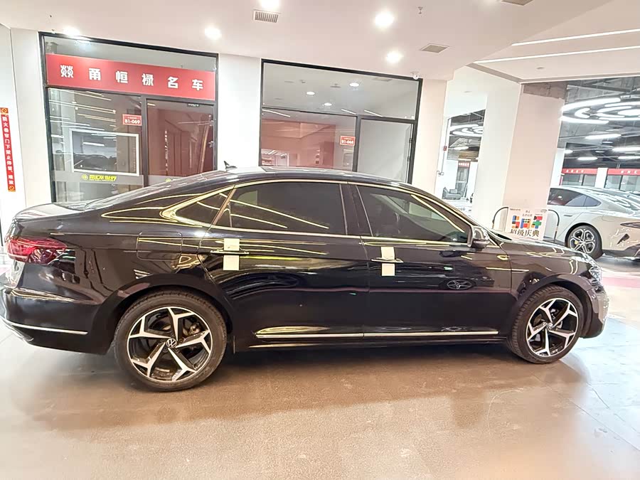 Volkswagen Passat 2022 صورة سيارة #18