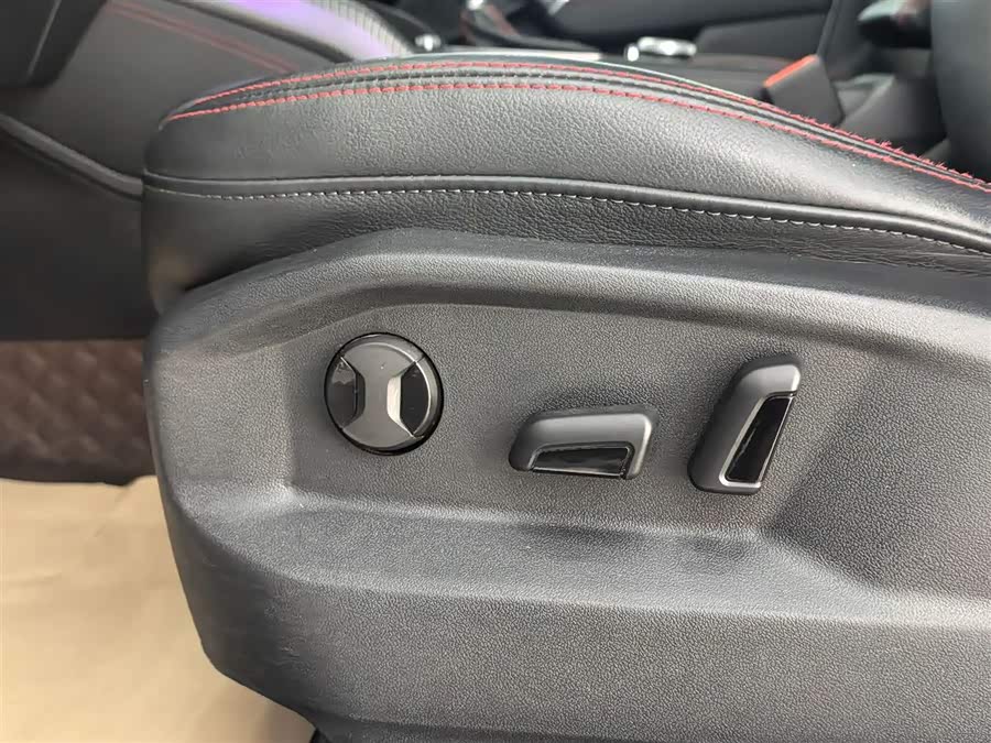 Audi Q2L 2023 imagem de carro #18