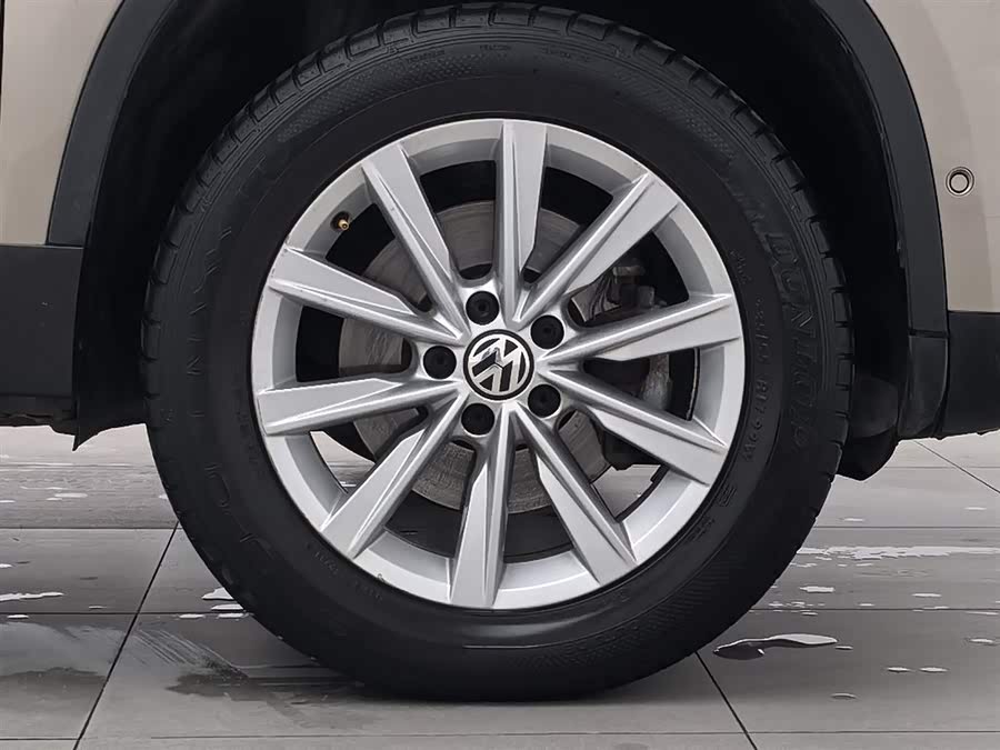 大众 Tiguan 2012 汽车图片 #18