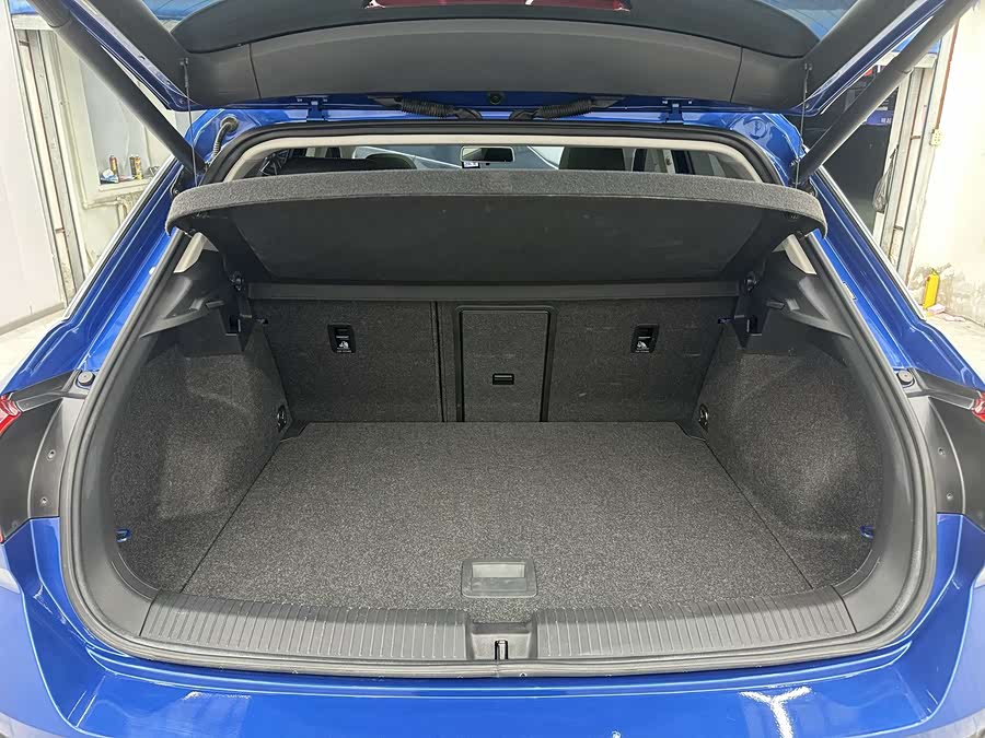 Volkswagen T-Roc 2022 car image #18