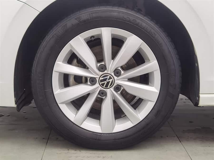Volkswagen Bora 2021 car image #18