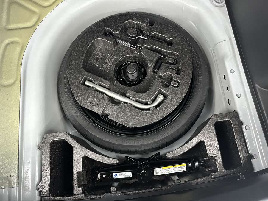 Skoda Kamiq 2023 immagine di auto #18