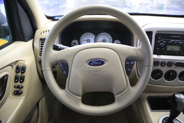 Ford Escape (Imported) 2006 car image #18