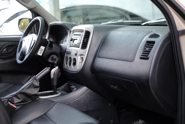 Ford Escape (Imported) 2007 #18 Ford Escape (Imported) 2007 car image #18