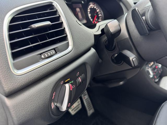 Audi Q3 (Imported) 2015 car image #18