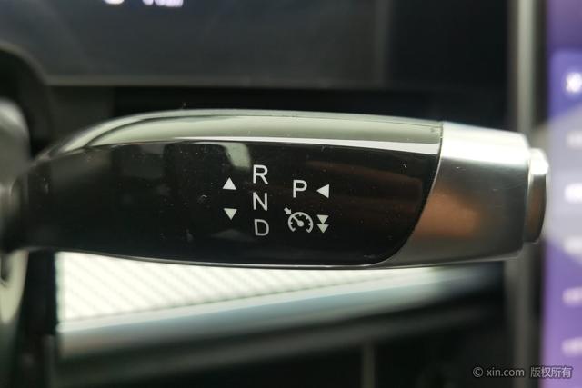 哪吒汽车 哪吒S猎装 2024 #18 哪吒汽车 哪吒S猎装 2024 汽车图片 #18