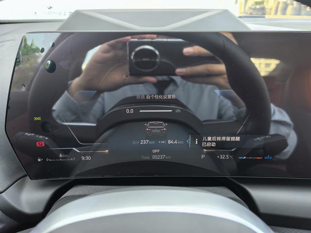 BMW 2 Series 2025 #18 BMW 2 Series 2025 car image #18