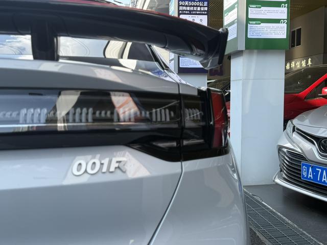 极氪 极氪001 FR 2023 汽车图片 #18