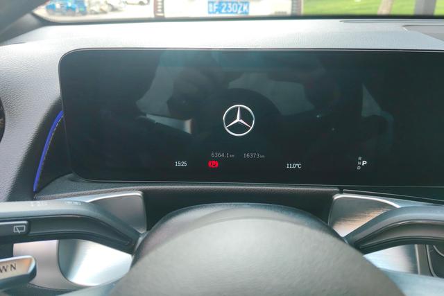 Mercedes-Benz GLB AMG 2024 immagine di auto #18