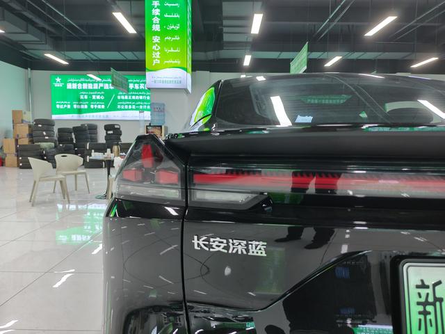 Deepal L07 2025 car image #18